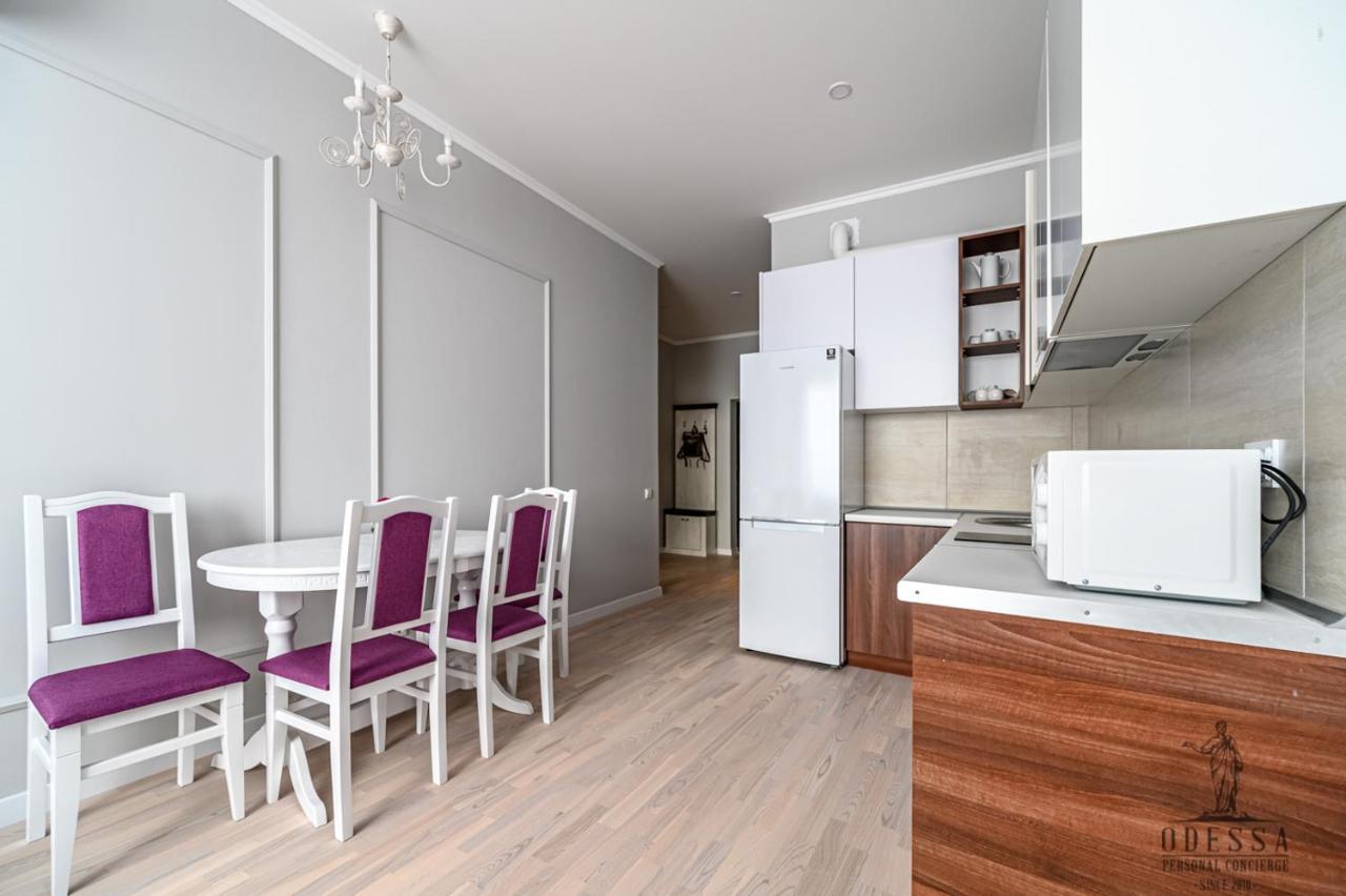 City Center New House Odessa Eksteriør bilde