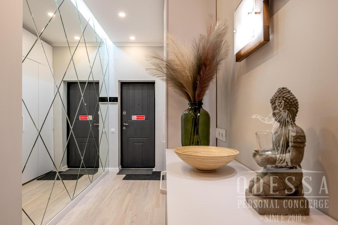 City Center New House Odessa Eksteriør bilde